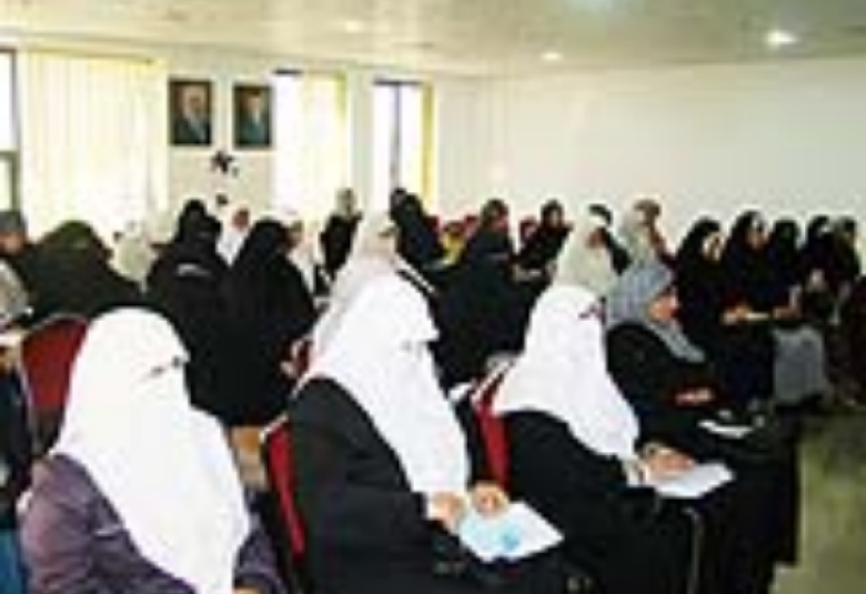
<span>درس " إلى رياض الجنة ارتعو" مع اسم الله "العليم" جل جلاله</span>
