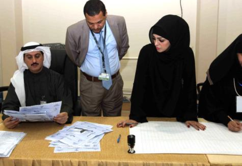 
<span>الشيعة يكتسحون نتائج الانتخابات الكويتية</span>
