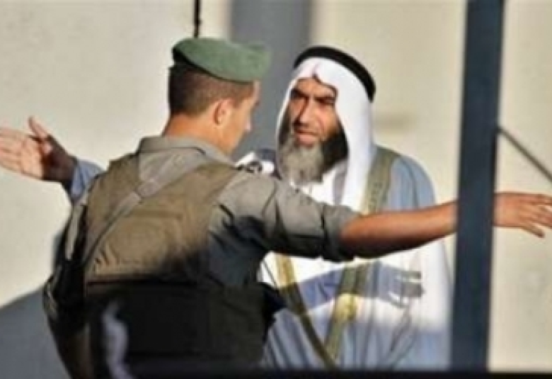 
<span>سنة التجاذب بين أهل الحق وأهل الباطل.. خطبة جمعة مترجمه</span>
