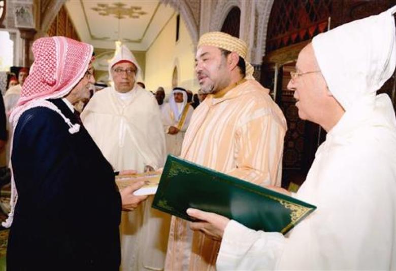 
<span>عبد السلام العبادي يلتقي الملك محد السادس بالدروس الحسنية </span>
