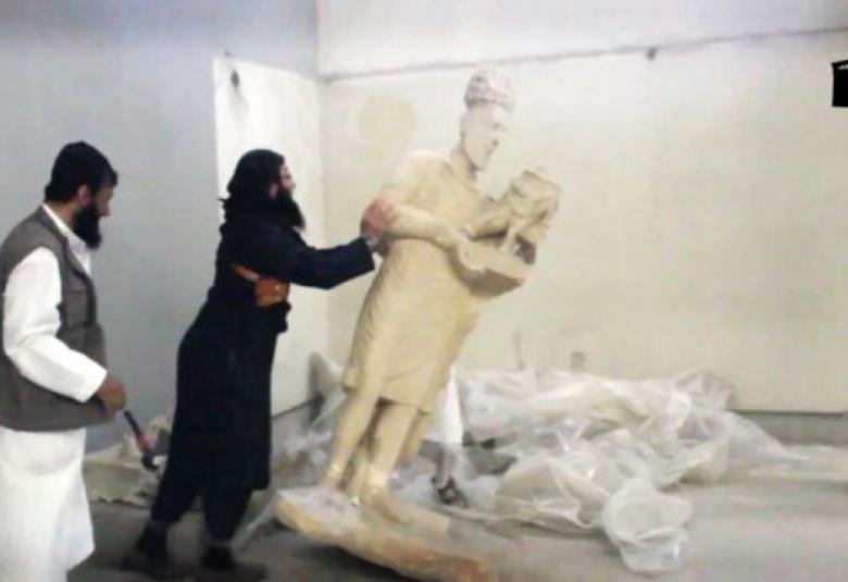 
<span>تذكرة إياب من جحيم داعش.. قصة عراقي هرب من الموصل!</span>
