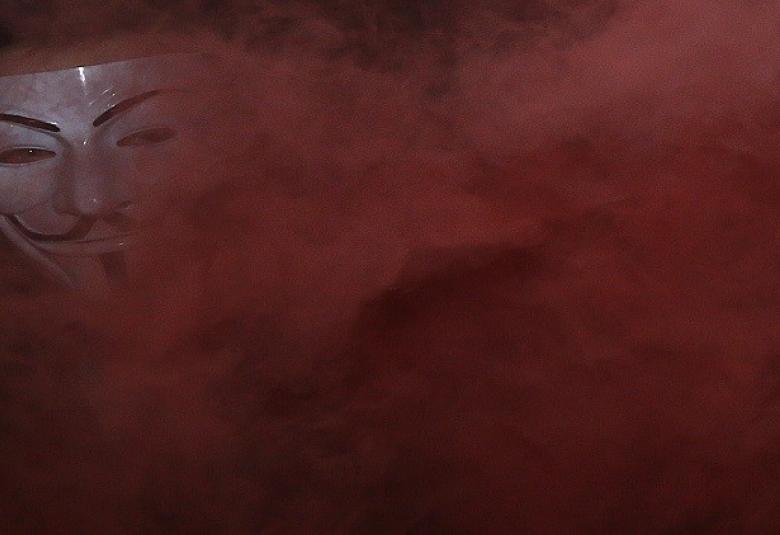 
<span>"أنونيموس" تتحدى "داعش" في حرب بفضاء آخر</span>
