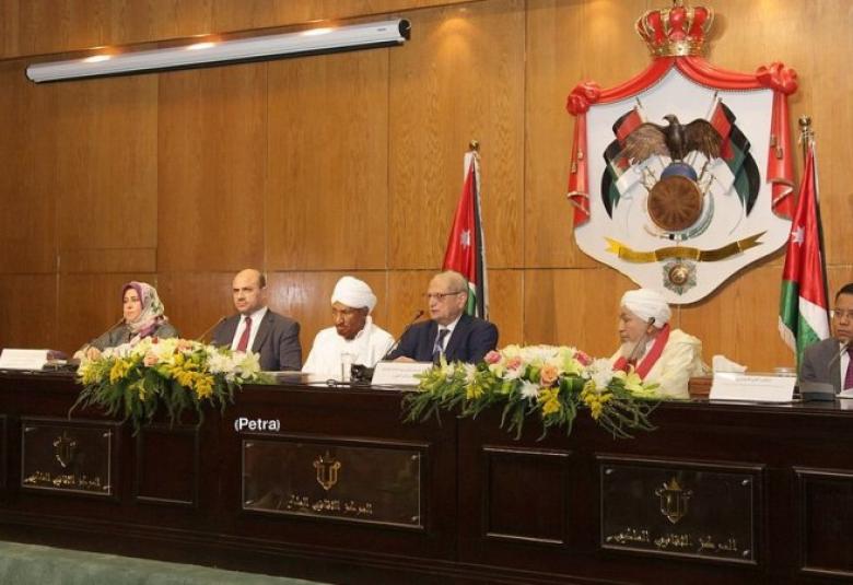 
<span>الإسلام والتحديات المعاصرة في ظل رسالة عمان</span>
