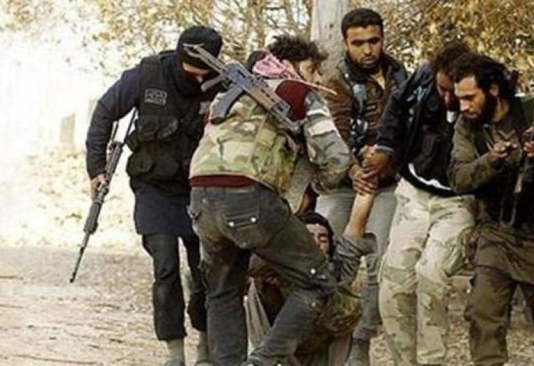 
<span>عندما يلدغ العقرب نفسه...اقتتال داخلي بين "داعش" بالرمادي؛ ومقتل 30 منهم بالانبار</span>
