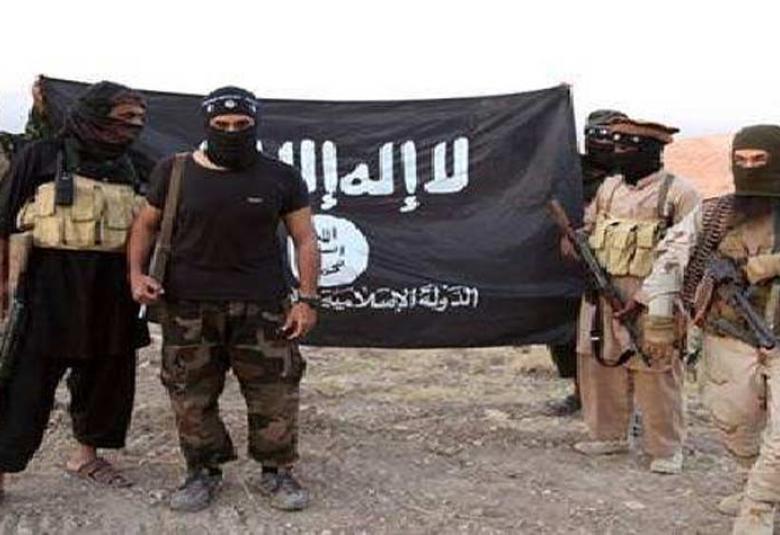 
<span>فرض داعش "الجزية" على مسيحيي سوريا: "نصب باسم الدين"</span>
