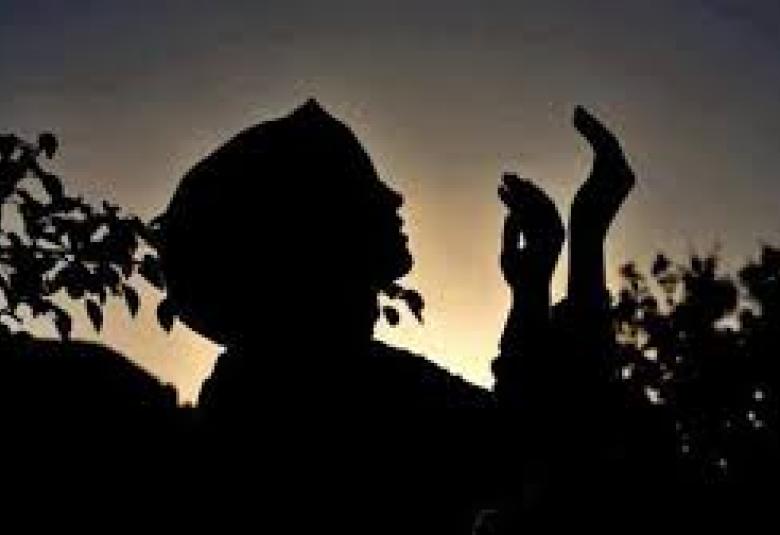 
<span>أمرنا الله تعالى الإستعانة بشيئين عظيمين</span>
