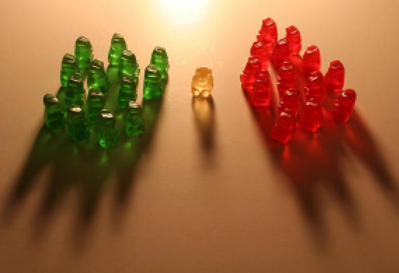 
<span>التحديات الثقافيه للشباب</span>
