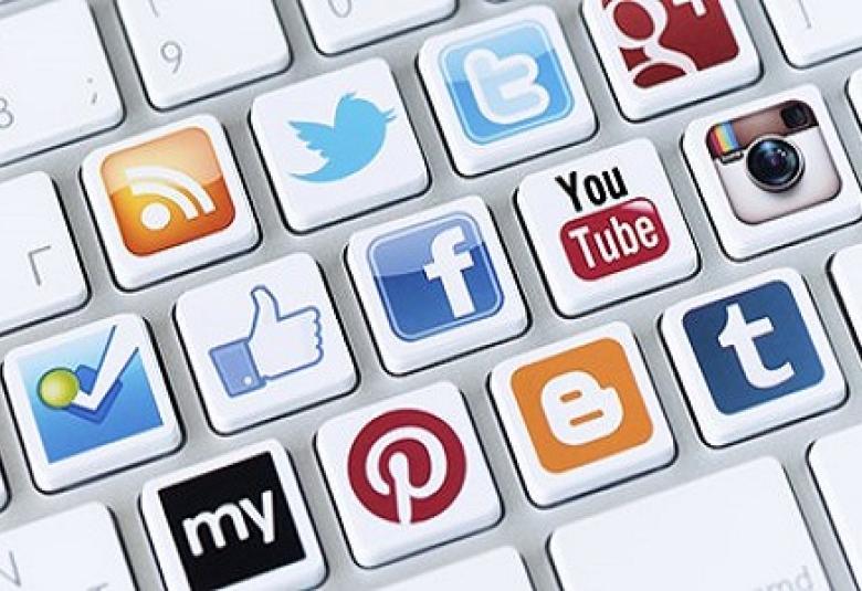 
<span>المادية ومأساة مواقع التواصل</span>
